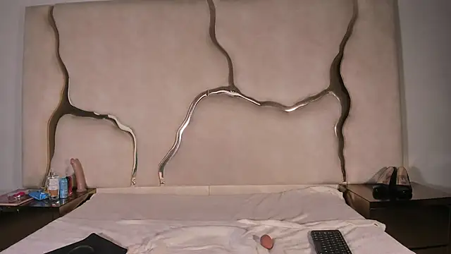 Snapshot of Amaia_Sophia chatting on December 19, 2025, 6:37 pm Amaia Sophia online show from December 19, 2025, 6:37 pm