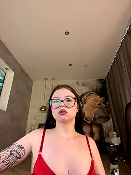 RubySkye online show from September 22, 2025, 11:07 pm
