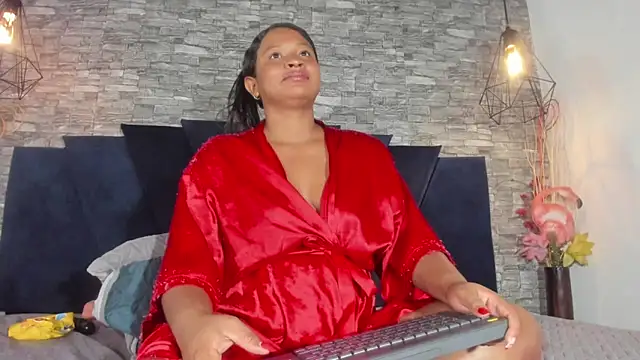 Emily Brown18 online show from December 21, 2025, 4:25 pm