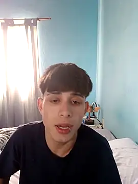 Snapshot of matiatr1112 chatting on October 31, 2025, 5:03 pm matiatr1112 online show from October 31, 2025, 5:03 pm