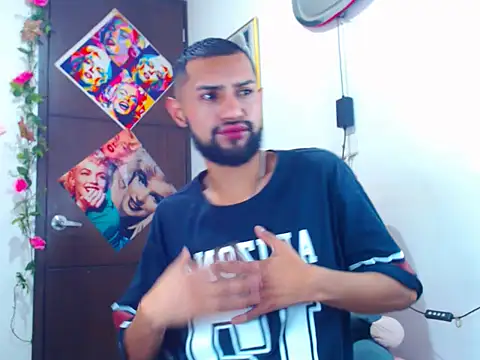 Snapshot of boybunnyerotic chatting on September 11, 2025, 12:27 pm boybunnyerotic online show from September 11, 2025, 12:27 pm