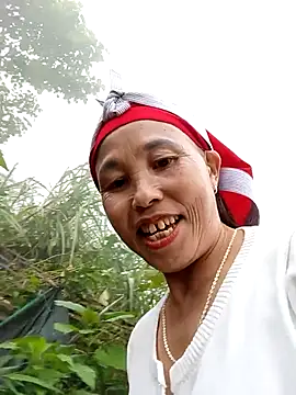 me-cute online show from October 1, 2025, 1:00 am