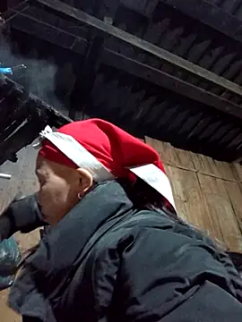 me-cute online show from November 25, 2025, 1:44 pm