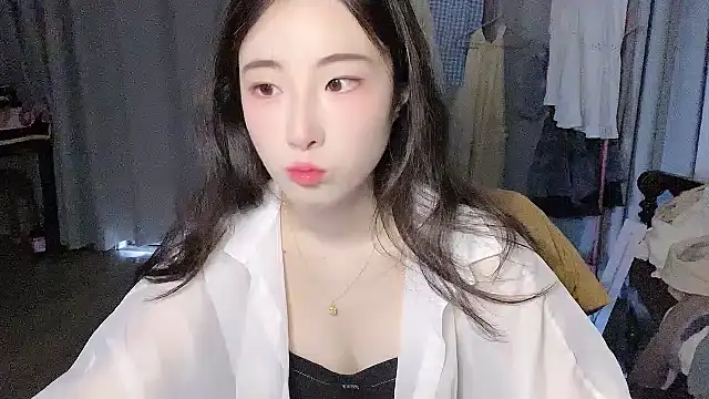 Freya7777 online show from September 10, 2025, 3:06 am