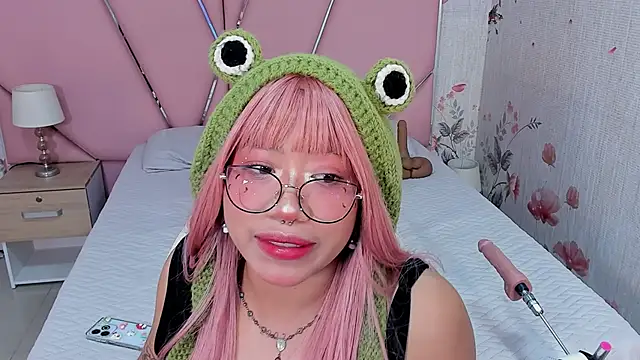 Snapshot of SafiroAgataaa chatting on September 27, 2025, 8:14 pm SafiroAgataaa online show from September 27, 2025, 8:14 pm