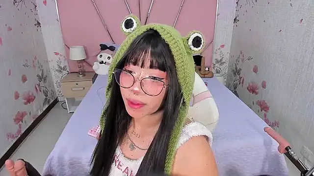 SafiroAgataaa online show from November 27, 2025, 2:02 am