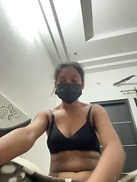 Snapshot of HeerStd chatting on November 18, 2025, 5:34 am HeerStd online show from November 18, 2025, 5:34 am