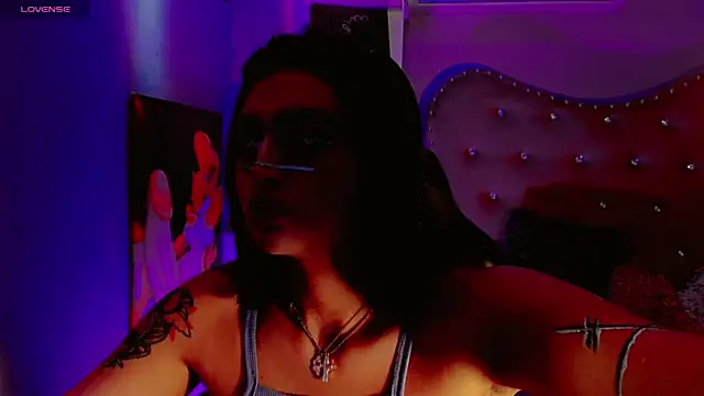 Daphnne Foxx online show from September 9, 2025, 12:05 pm