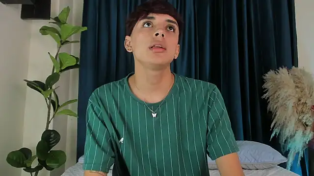 Snapshot of Jack_Noir chatting on September 24, 2025, 1:36 pm Jack Noir online show from September 24, 2025, 1:36 pm