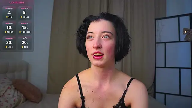 JuanaFriesz online show from February 12, 2026, 9:15 am