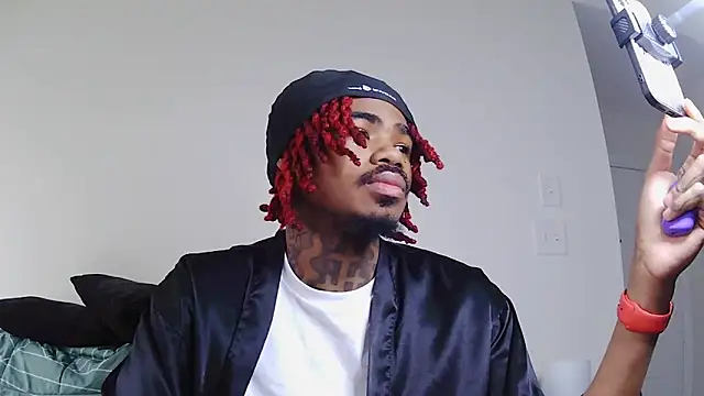 Snapshot of risktakinndolo chatting on September 28, 2025, 2:55 pm risktakinndolo online show from September 28, 2025, 2:55 pm