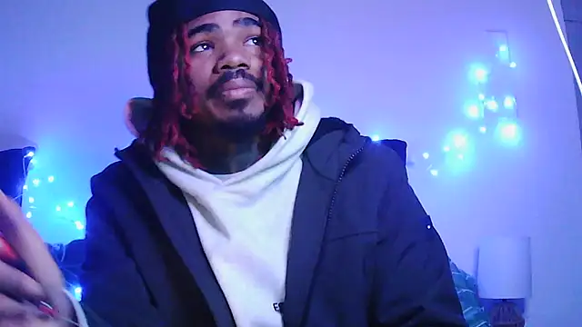 Snapshot of risktakinndolo chatting on November 19, 2025, 2:22 am risktakinndolo online show from November 19, 2025, 2:22 am