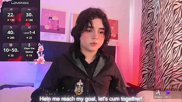 Snapshot of damienbeltmonth chatting on October 6, 2025, 5:10 pm damienbeltmonth online show from October 6, 2025, 5:10 pm