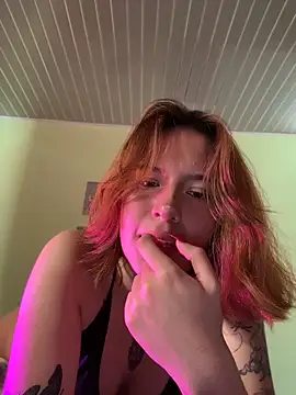 Snapshot of aliciia_23 chatting on May 28, 2026, 9:23 pm aliciia 23 online show from May 28, 2026, 9:23 pm