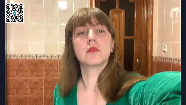 Snapshot of MaroonMoon_ chatting on September 11, 2025, 7:25 pm MaroonMoon online show from September 11, 2025, 7:25 pm