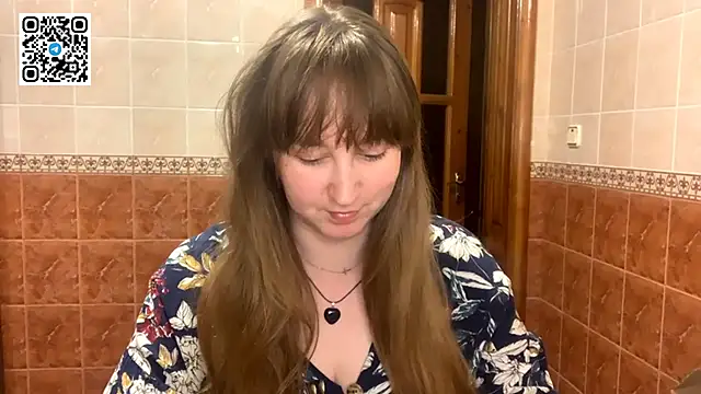 Snapshot of MaroonMoon_ chatting on September 18, 2025, 7:27 pm MaroonMoon online show from September 18, 2025, 7:27 pm