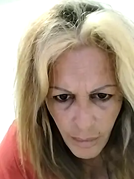 canariamorbosa online show from November 6, 2025, 9:48 pm