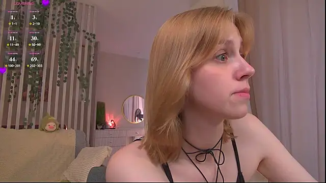 Snapshot of sofiapurex chatting on July 2, 2026, 3:23 am sofiapurex online show from July 2, 2026, 3:23 am