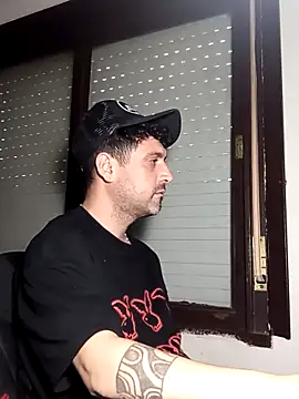 0800cristean online show from November 30, 2025, 10:08 am