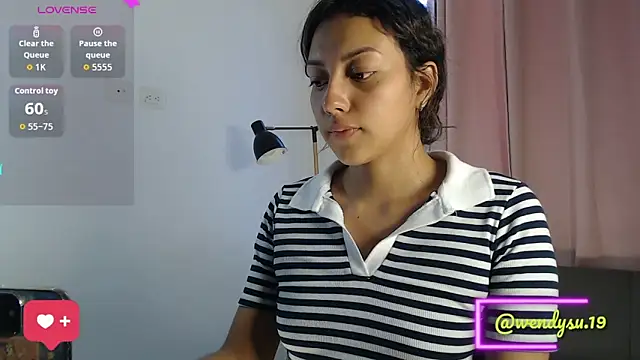 WendySuns  online show from September 15, 2025, 6:41 pm