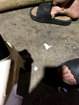 Snapshot of Lyly_nuce chatting on September 20, 2025, 11:33 am Lyly nuce online show from September 20, 2025, 11:33 am