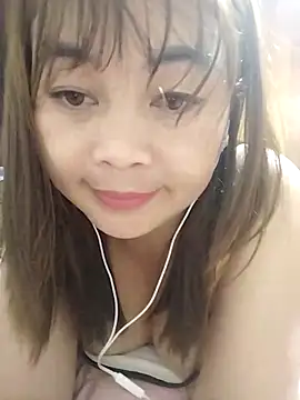 Snapshot of Lyly_nuce chatting on October 25, 2025, 4:35 pm Lyly nuce online show from October 25, 2025, 4:35 pm