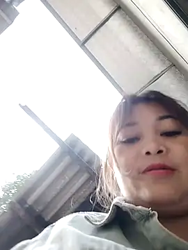 Snapshot of Lyly_nuce chatting on November 15, 2025, 9:17 am Lyly nuce online show from November 15, 2025, 9:17 am