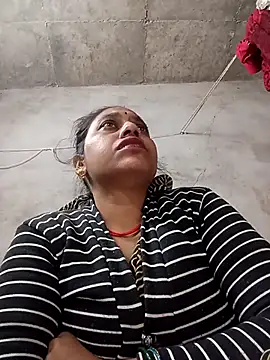 Sandhya x online show from November 17, 2025, 8:31 am