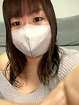 xxx yuna xxx online show from November 16, 2025, 9:20 pm