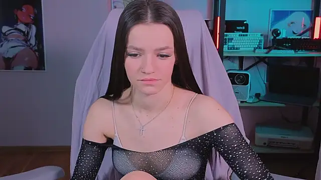 Snapshot of E_l_i_z_e_ chatting on February 27, 2026, 5:18 am E l i z e online show from February 27, 2026, 5:18 am