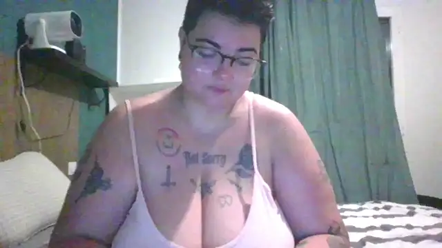 Snapshot of PirateXL chatting on May 29, 2026, 4:21 am PirateXL online show from May 29, 2026, 4:21 am