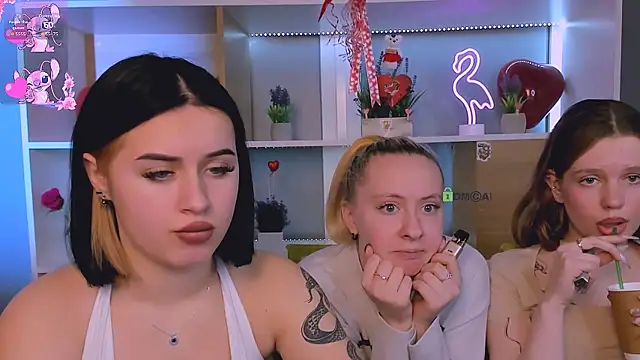 mila glow1 online show from February 15, 2026, 11:34 pm