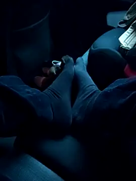 Horny mummy online show from November 24, 2025, 7:19 am