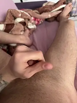 doyumsuz3131 online show from April 26, 2026, 6:44 am