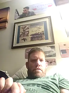Iceman198244 online show from October 21, 2025, 12:28 pm