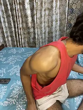 SIZZLER 1100 online show from September 18, 2025, 9:17 pm