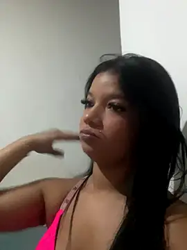 Snapshot of lola_bn chatting on October 9, 2025, 11:47 pm lola bn online show from October 9, 2025, 11:47 pm