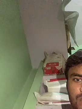 uniquesexyboy5689 online show from September 19, 2025, 5:13 pm