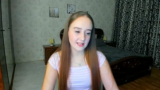 SabrinaCandi online show from October 28, 2025, 3:54 am