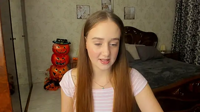 SabrinaCandi online show from November 5, 2025, 3:39 am