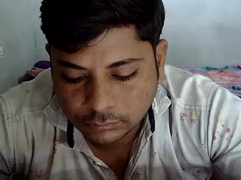 Ajmersingh335512 online show from October 9, 2025, 5:38 am
