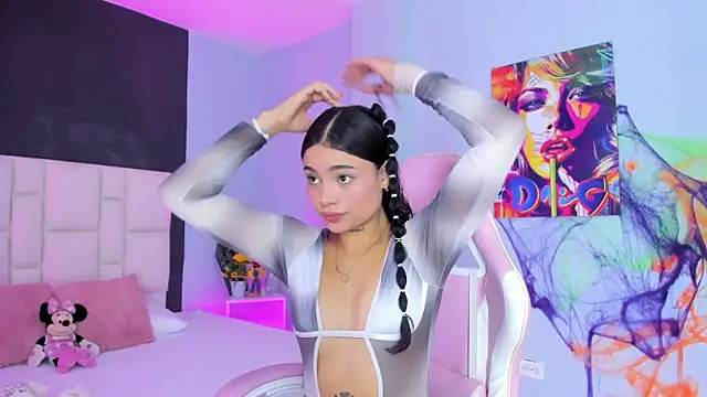 Snapshot of SammyRose_ chatting on October 28, 2025, 7:38 pm SammyRose online show from October 28, 2025, 7:38 pm