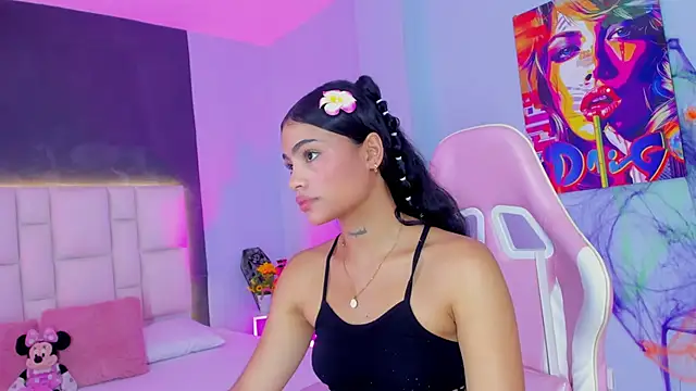 Snapshot of SammyRose_ chatting on October 29, 2025, 7:26 pm SammyRose online show from October 29, 2025, 7:26 pm