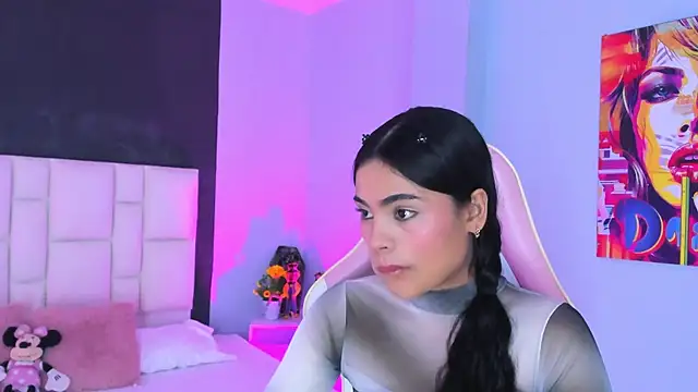 Snapshot of SammyRose_ chatting on November 6, 2025, 8:10 pm SammyRose online show from November 6, 2025, 8:10 pm