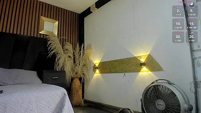 Snapshot of BritanyBrown_ chatting on June 19, 2026, 5:01 am BritanyBrown online show from June 19, 2026, 5:01 am