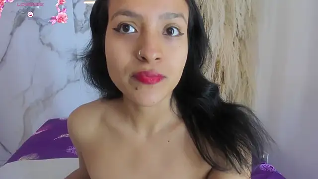 Snapshot of violettawatson chatting on October 5, 2025, 1:09 pm violettawatson online show from October 5, 2025, 1:09 pm