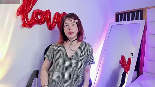 Snapshot of RebecaSnow chatting on February 14, 2026, 12:40 am RebecaSnow online show from February 14, 2026, 12:40 am