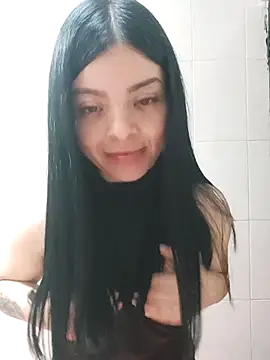 Snapshot of LunaJacobs chatting on April 22, 2026, 10:22 pm LunaJacobs online show from April 22, 2026, 10:22 pm