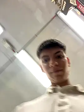 Snapshot of Luck__090 chatting on September 11, 2025, 12:00 am Luck  090 online show from September 11, 2025, 12:00 am