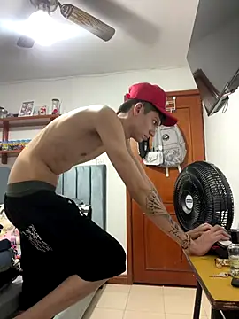 Snapshot of Luck__090 chatting on September 19, 2025, 4:36 am Luck  090 online show from September 19, 2025, 4:36 am